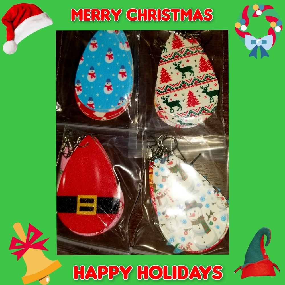 HAPPY HOLIDAYS 4 PAIRS OF LIGHTWEIGHT CHRISTMAS EARRINGS